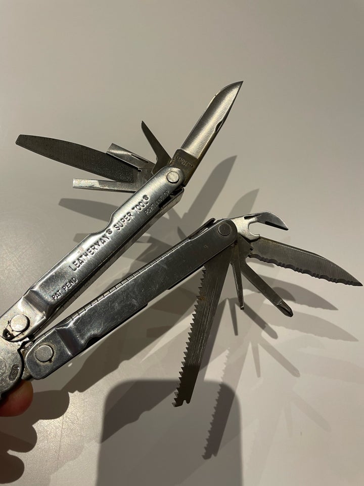 Lommekniv, Leatherman multitool