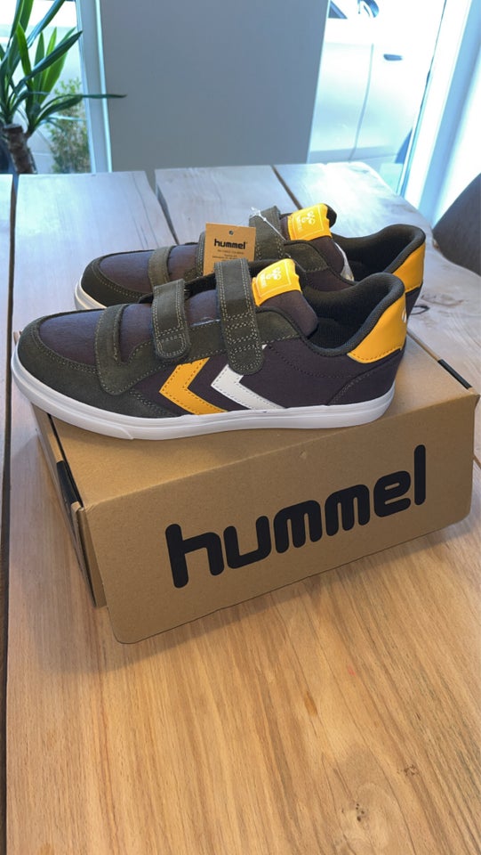 Sneakers, str. 38, Hummel