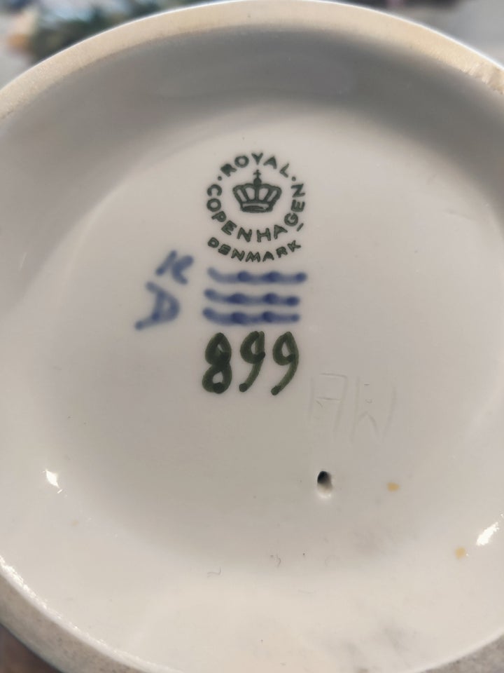 Malkepige Royal Copenhagen nr 899