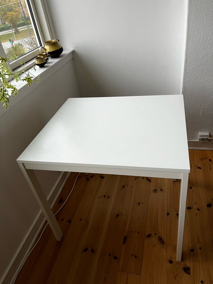 Køkkenbord