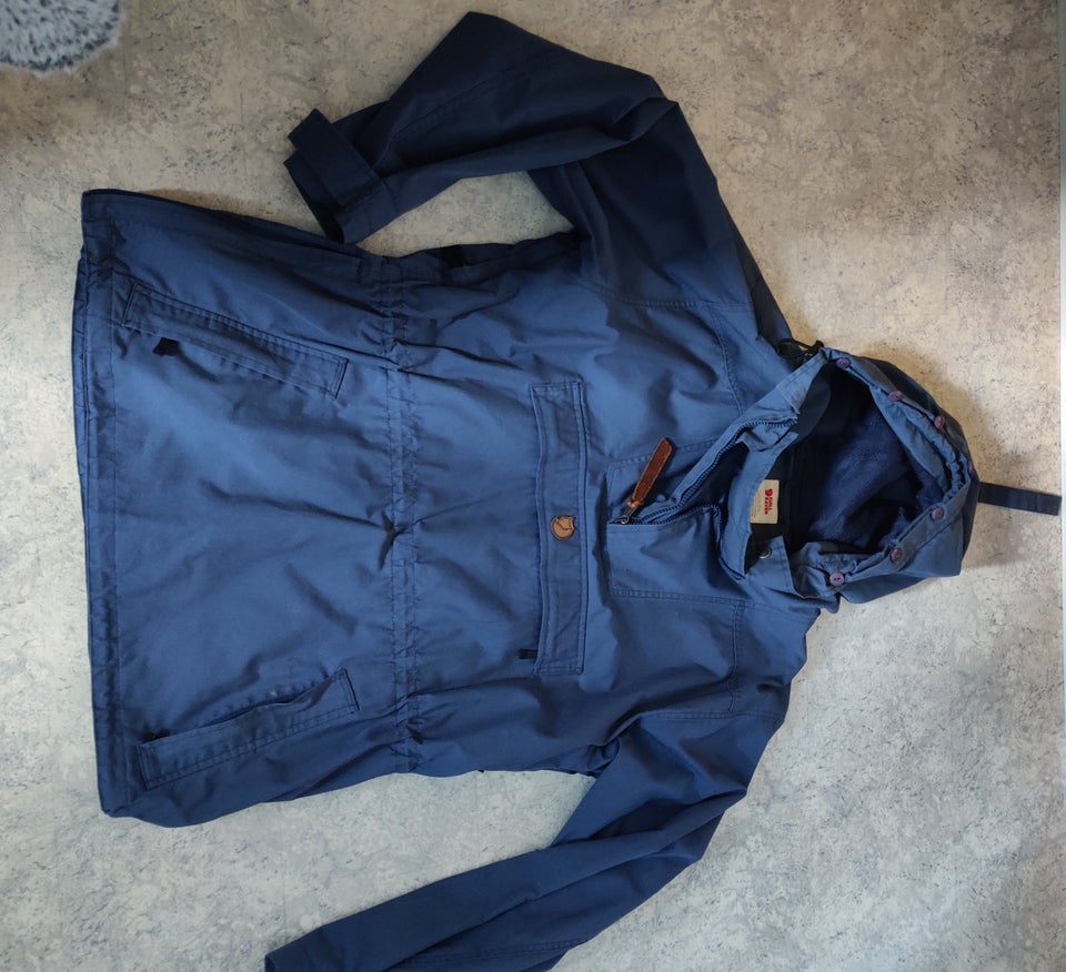 Anorak, str. 42, FJÄLLRÄVEN