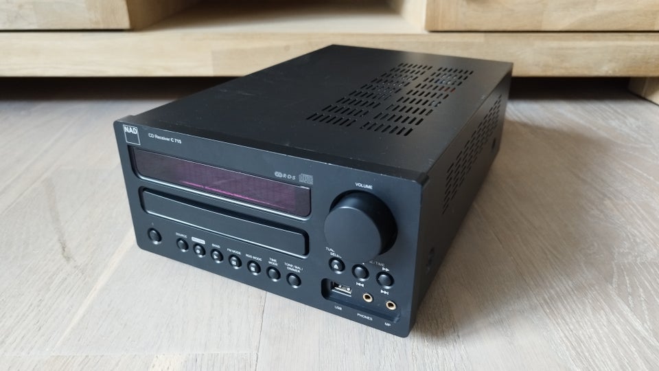 Receiver, Nad, C715