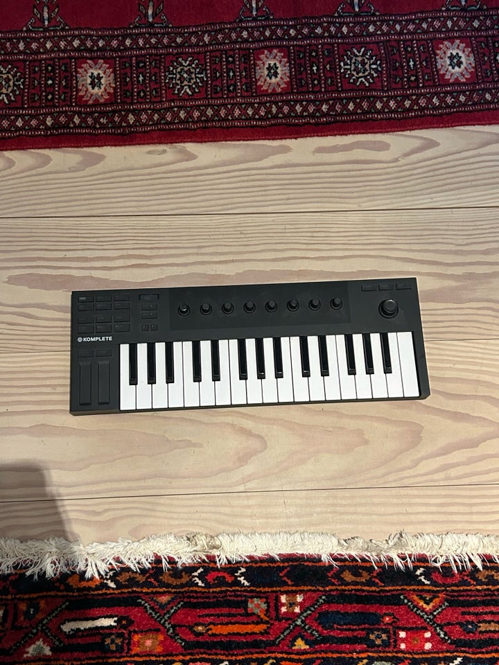 Keyboard, Native Instruments