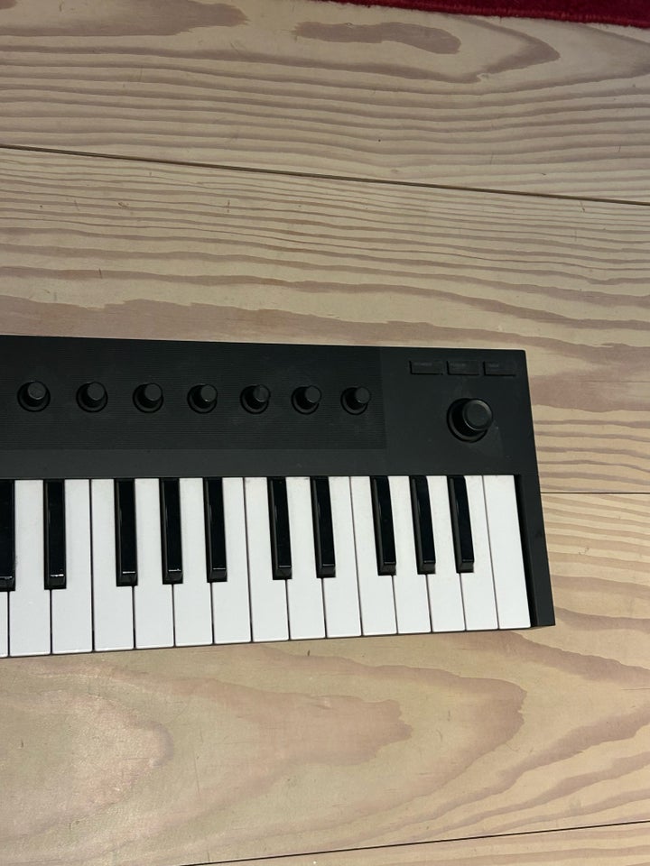 Keyboard, Native Instruments