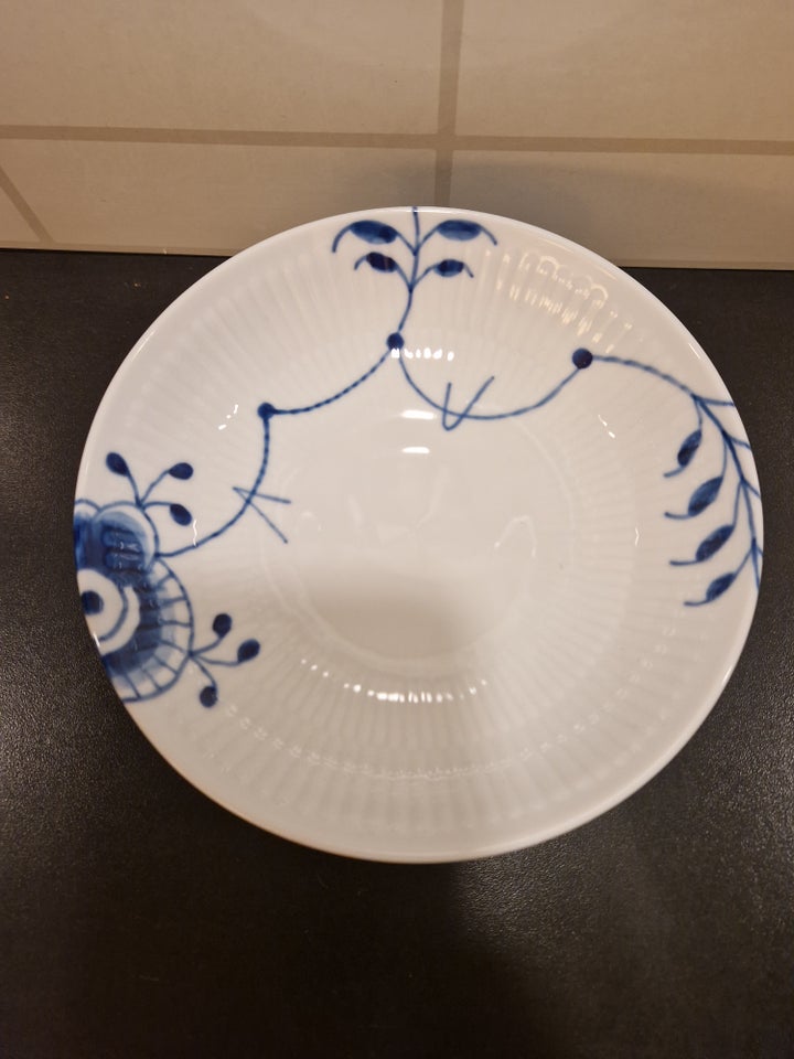 Porcelæn, Skål på fod, Royal