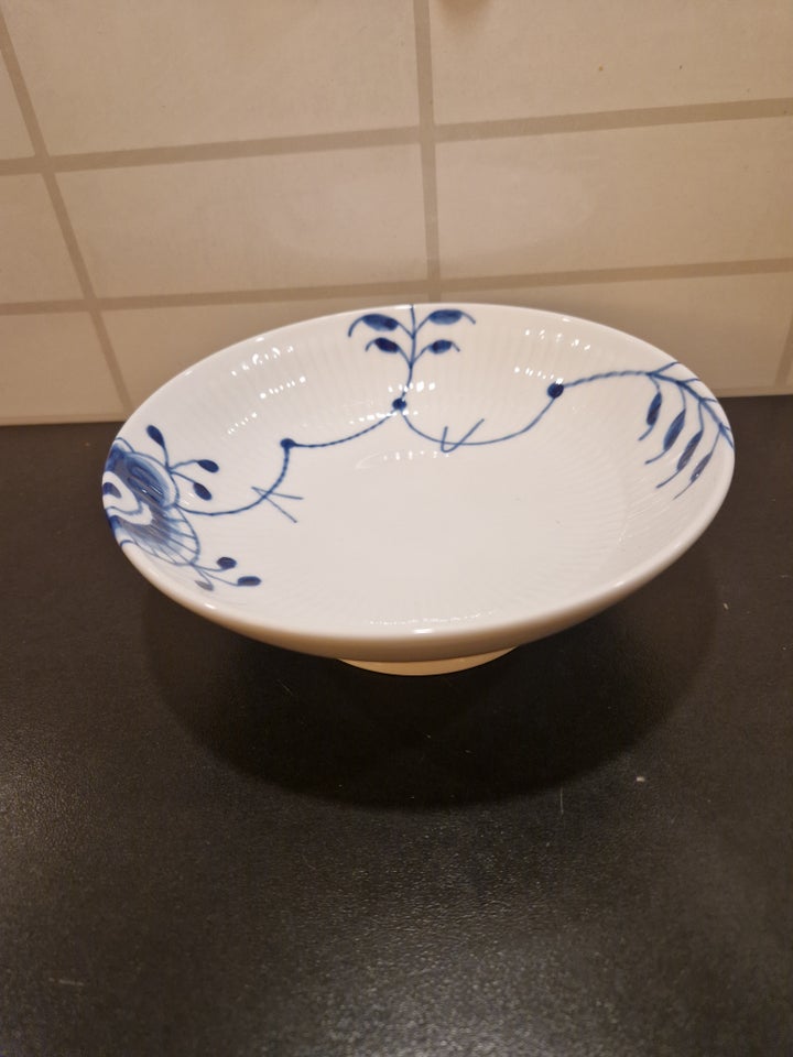 Porcelæn, Skål på fod, Royal