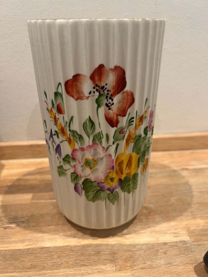 Porcelæn Vase Lyngby