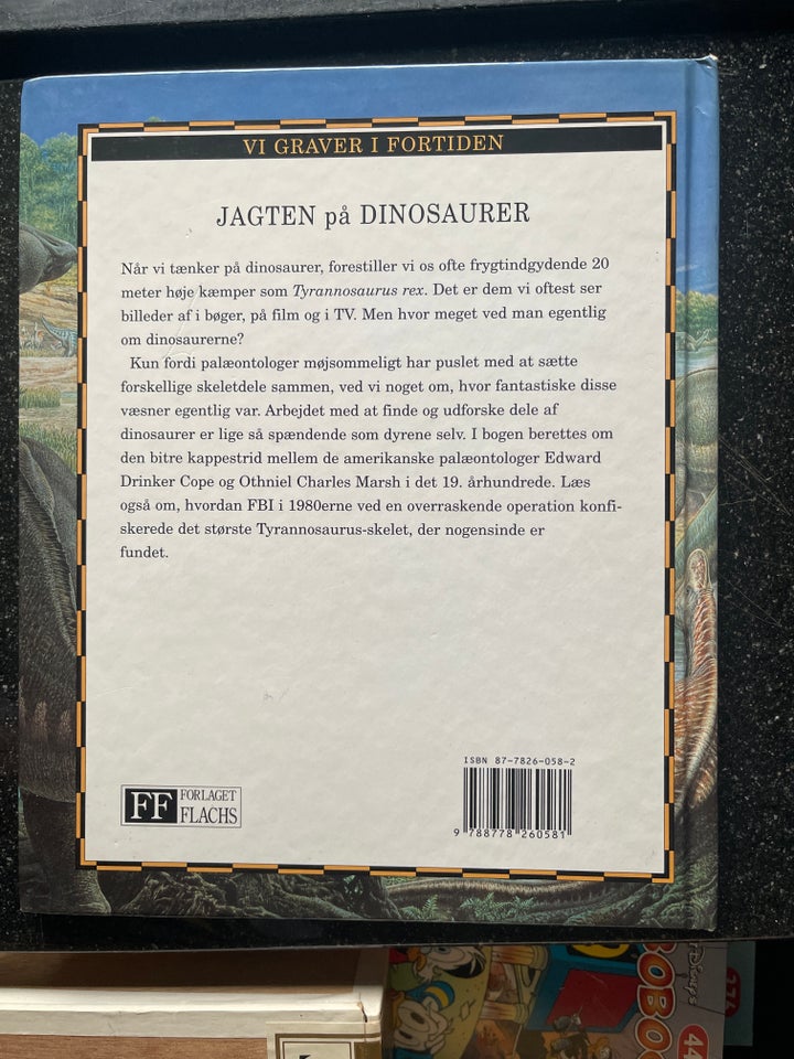 Jagten på Dinosaurer, Dougal Dixon