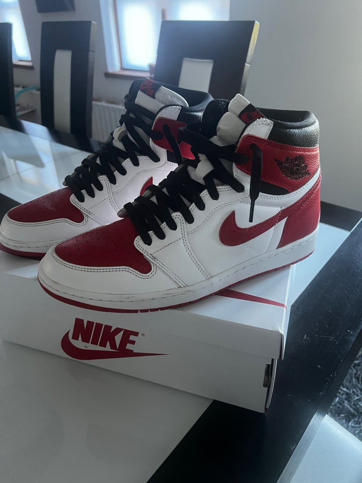 Sneakers, Air Jordan 1 retro High