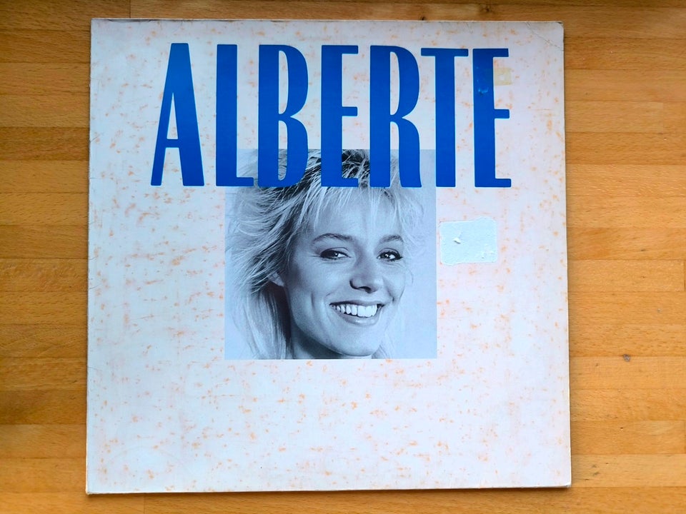 LP, Alberte