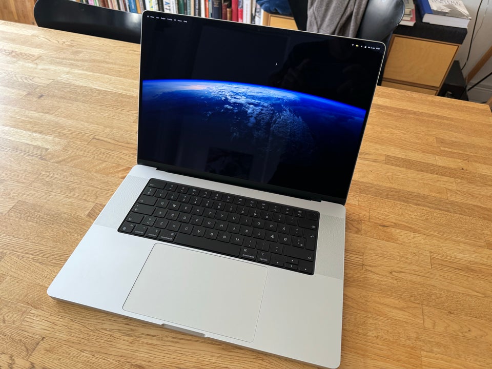 MacBook Pro, M1 Max 16" Sølv, 32 GB