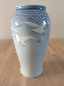 MÅGESTEL / STOR VASE 215 CM BING &amp;