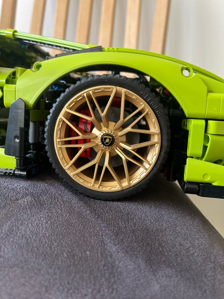 Lego Technic, Lamborghini sían