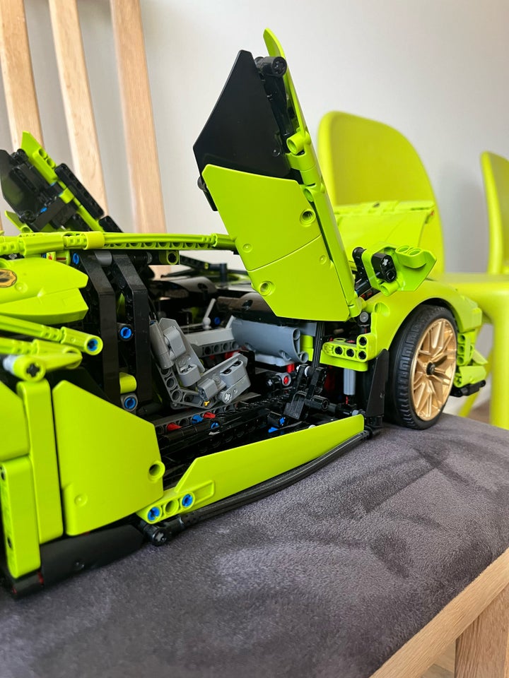 Lego Technic, Lamborghini sían