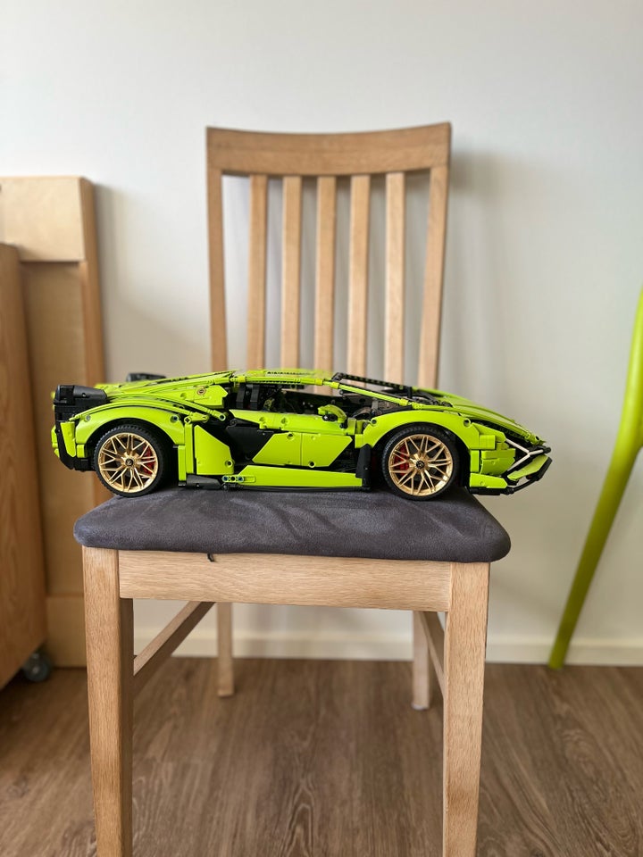 Lego Technic, Lamborghini sían