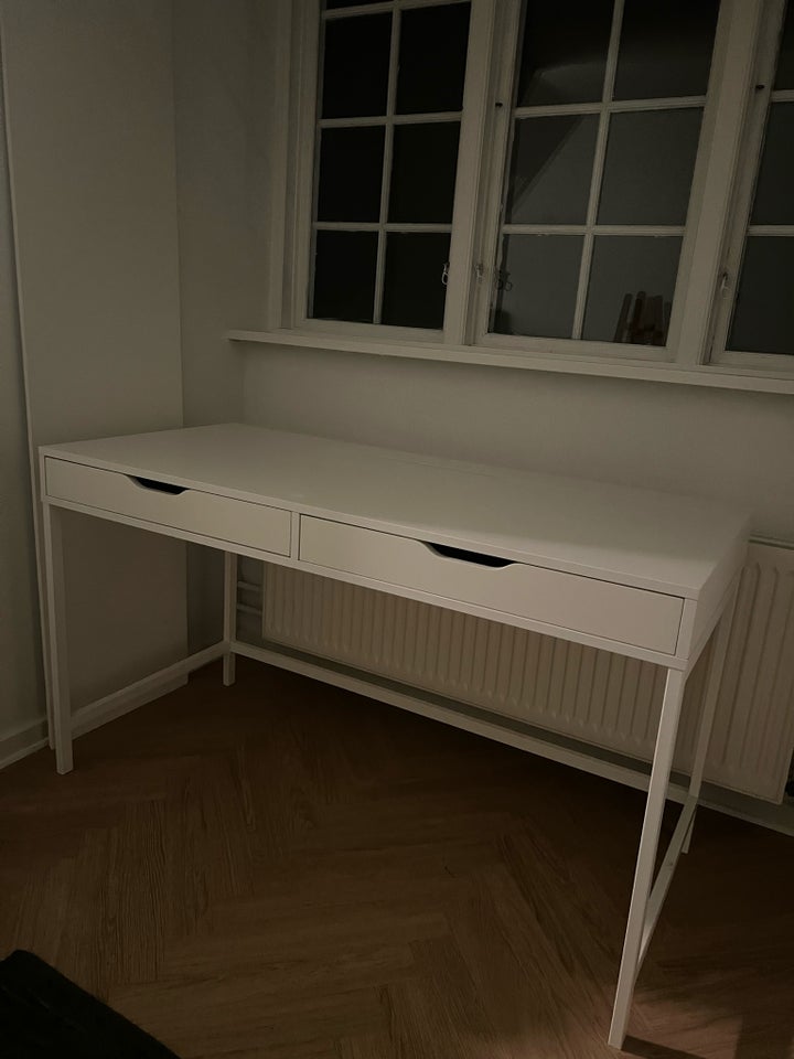 Skrivebord, Ikea Alex, b: 132 d: 50