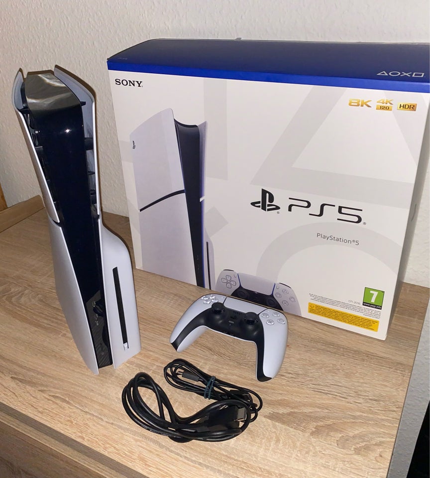 Playstation 5, Playstation 5 slim