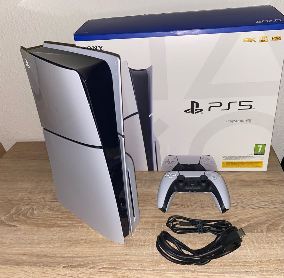 Playstation 5, Playstation 5 slim