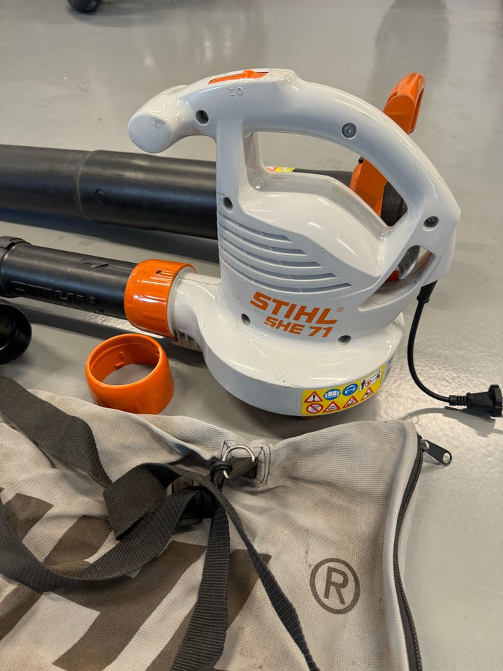 Løvblæser, Stihl She 71