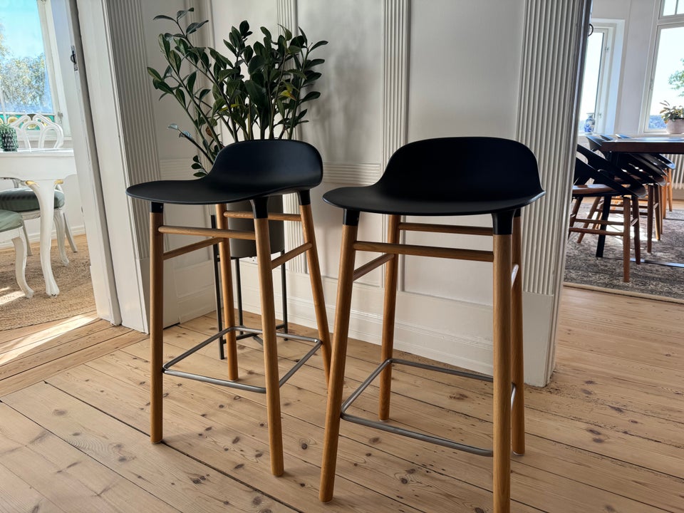 Normann Copenhagen, Barstole