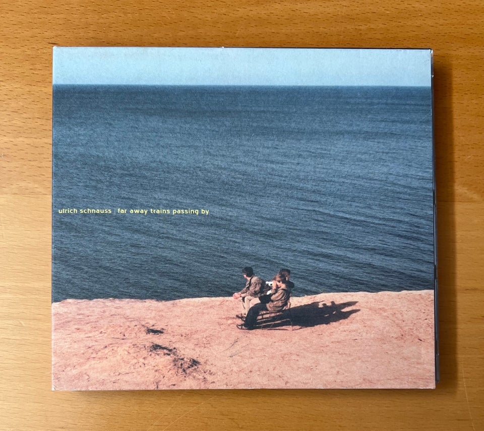 Ulrich Schnauss: Far Away Trains