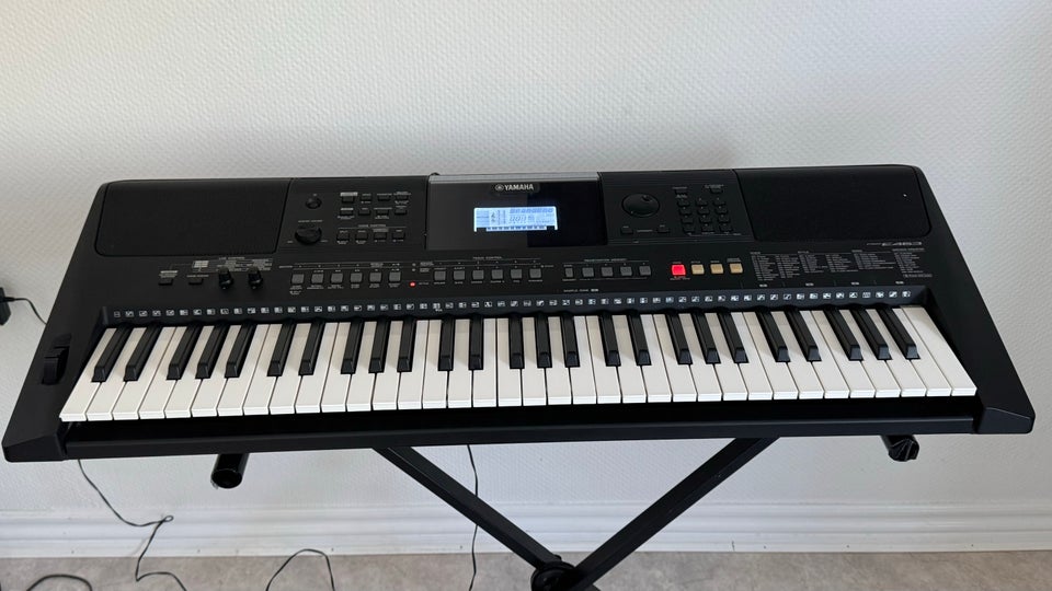 Keyboard, Yamaha PSR-E463