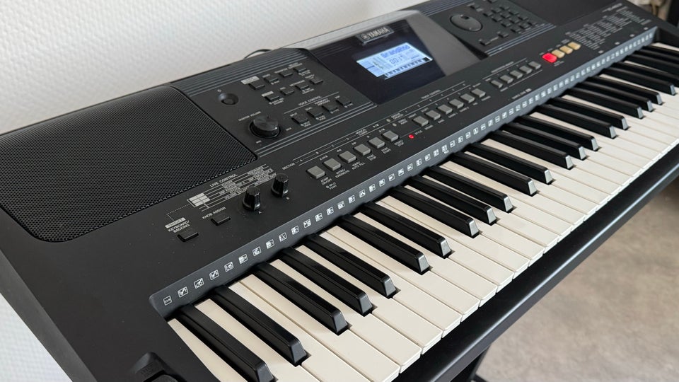 Keyboard, Yamaha PSR-E463