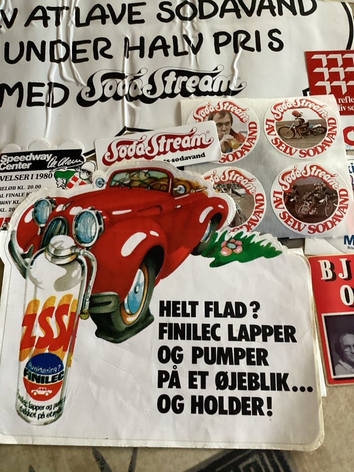 Klistermærker, Retro mærker