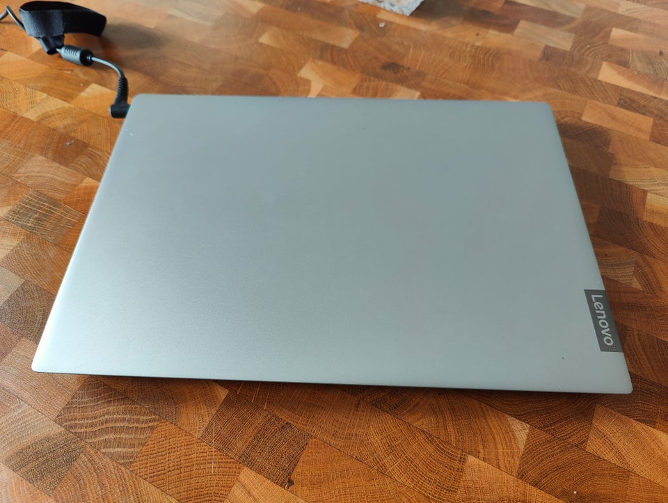 Lenovo IdeaPad S340, AMD Ryzen 7