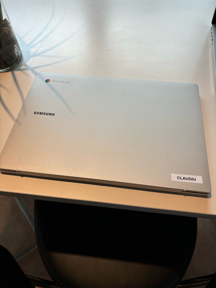 Samsung Galaxy Chromebook Go 28