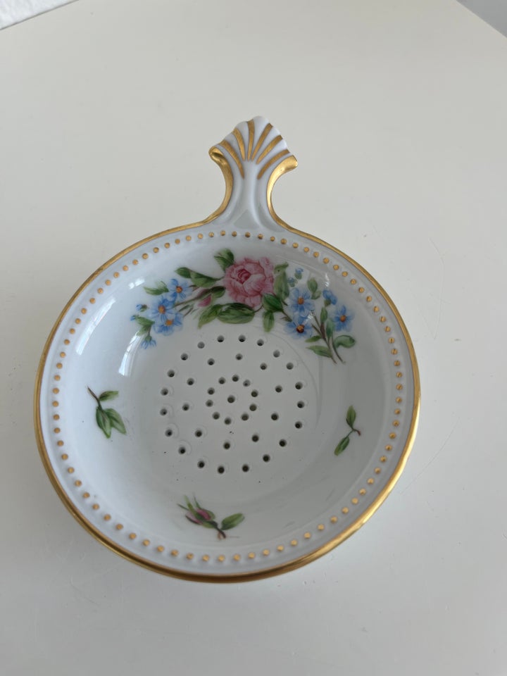 Meget smuk porcelæns si 10 cm i dia