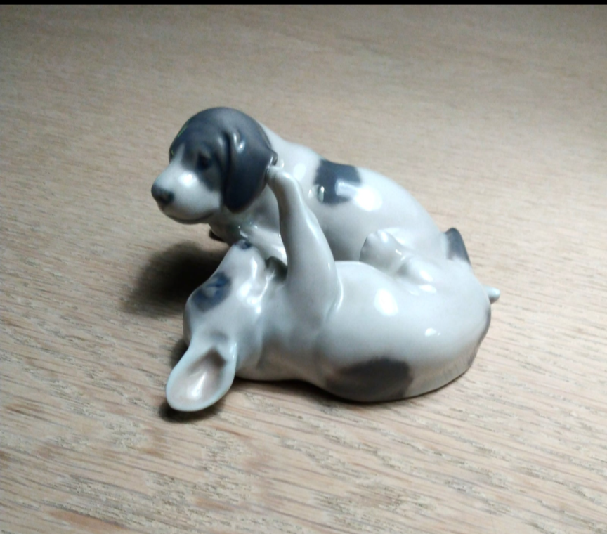 Porcelæn, Porcelænsfigur, Royal