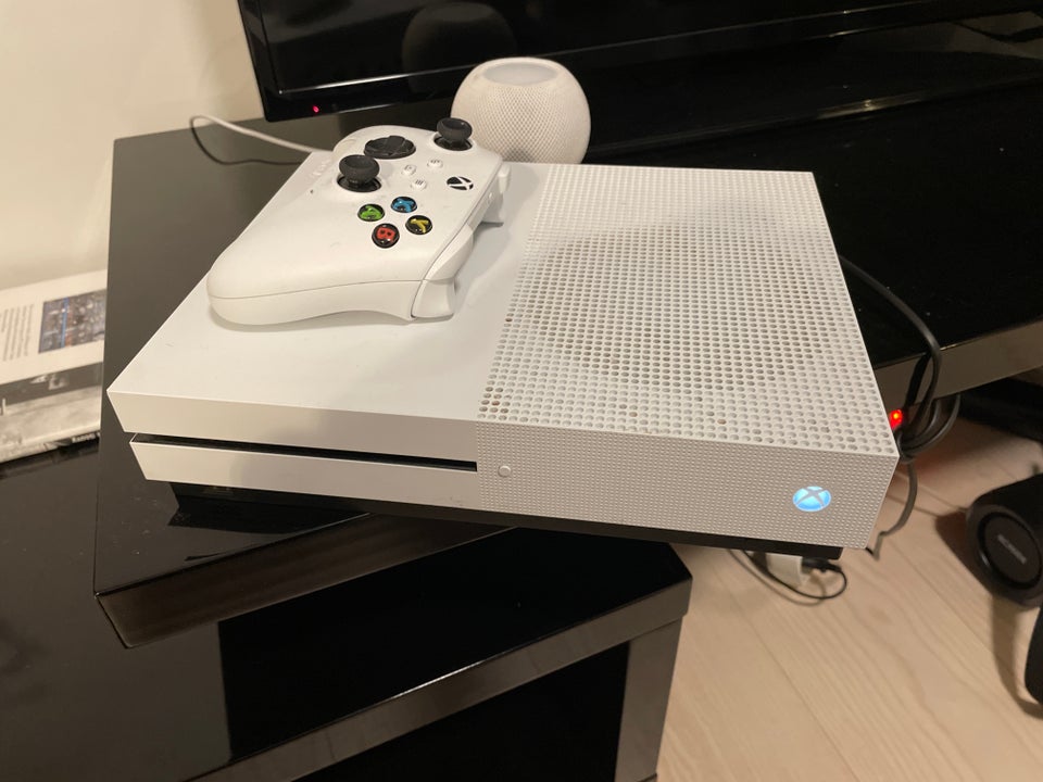 Xbox One S, God