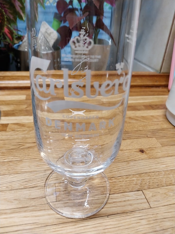 Glas, CARLSBERG ØLGLAS PÅ FOD 0.4 L