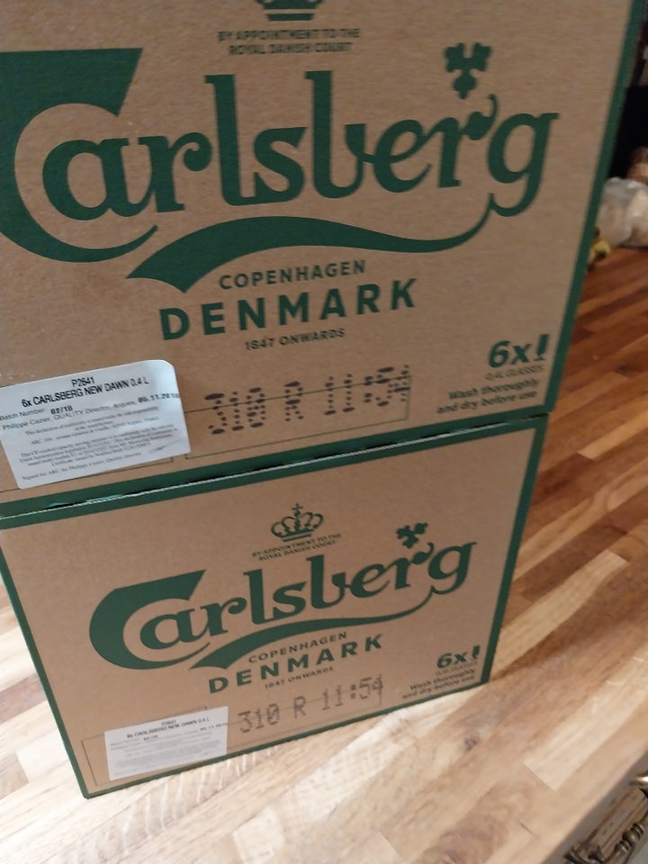 Glas, CARLSBERG ØLGLAS PÅ FOD 0.4 L