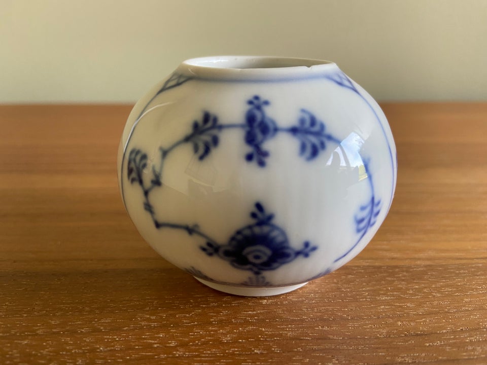 Porcelæn, Musselmalet kuglevase,