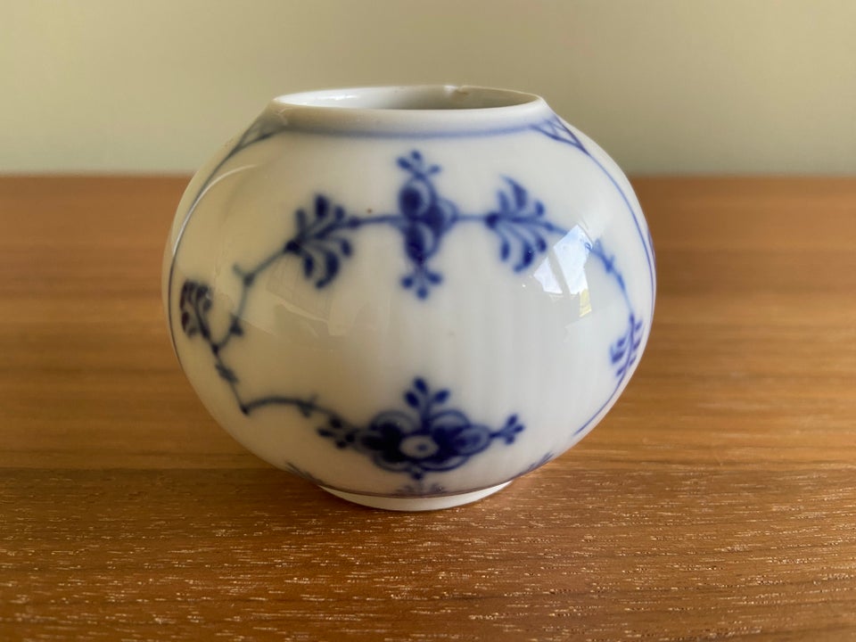 Porcelæn, Musselmalet kuglevase,