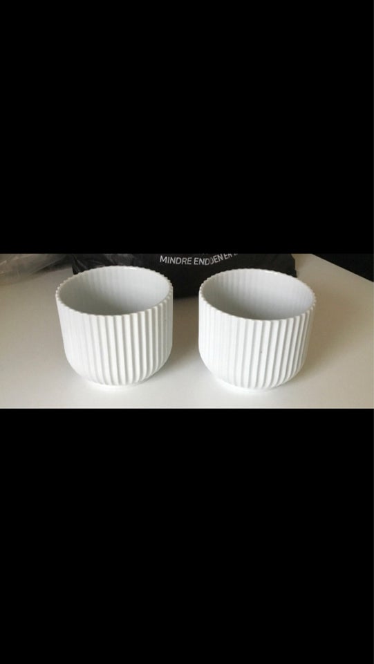 13x14 lyngby porcelæn brugt en mde