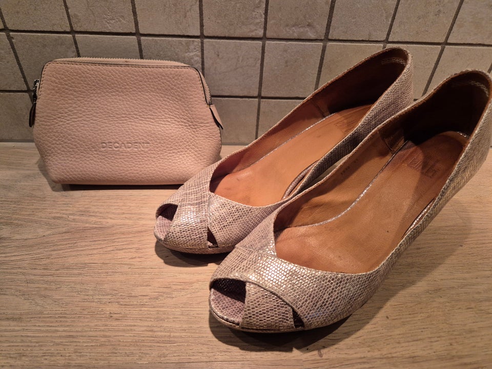 Pumps, str. 41, Billi Bi