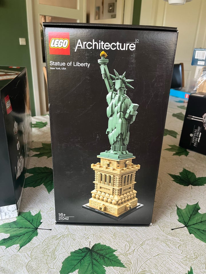 Lego Architecture 21042