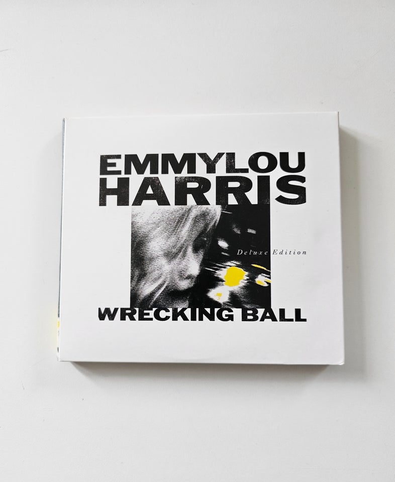 Emmylou Harris: Wrecking Ball