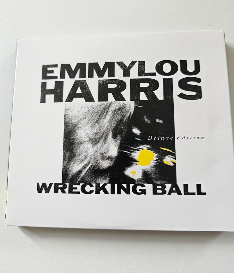 Emmylou Harris: Wrecking Ball