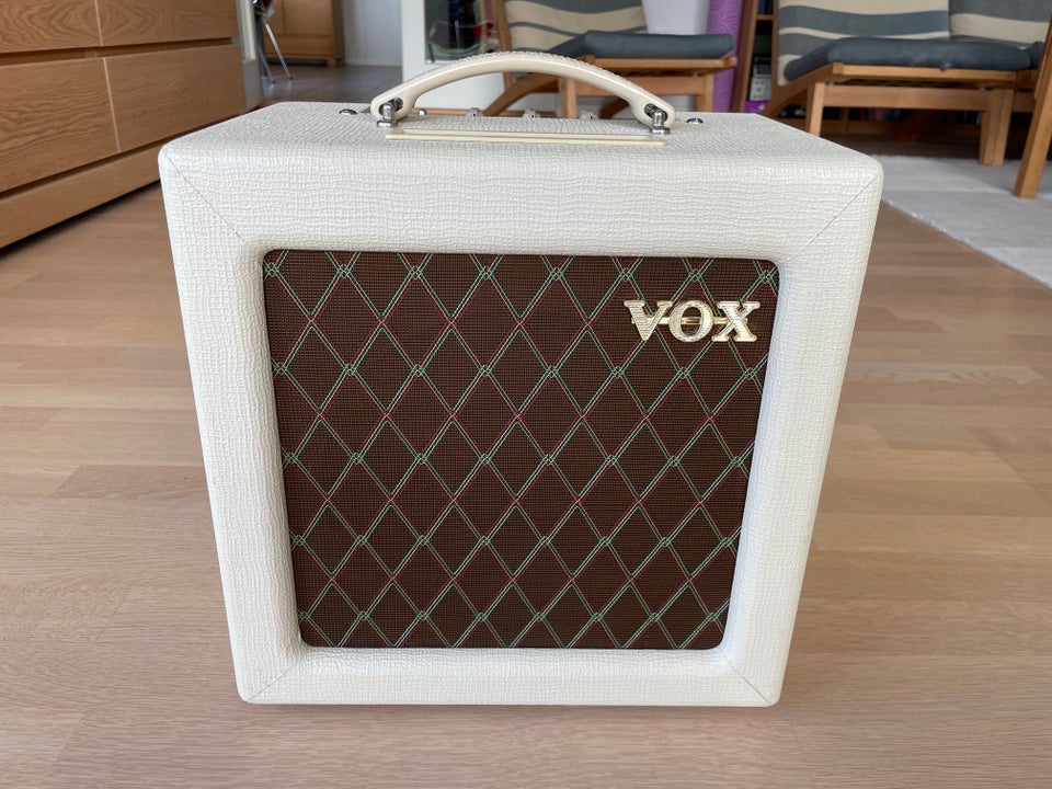 Guitarcombo, Vox AC4TV, 4 W