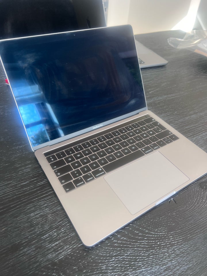 MacBook Pro 2018 23 GHz