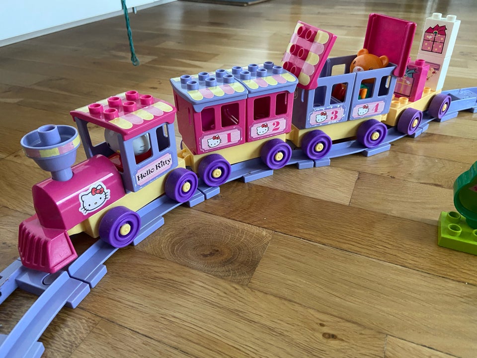 Lego Duplo, Togbane Hello Kitty