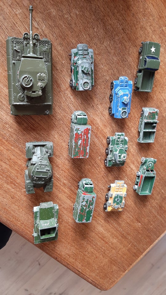 Legetøjsbil, militær, Dinky Toys