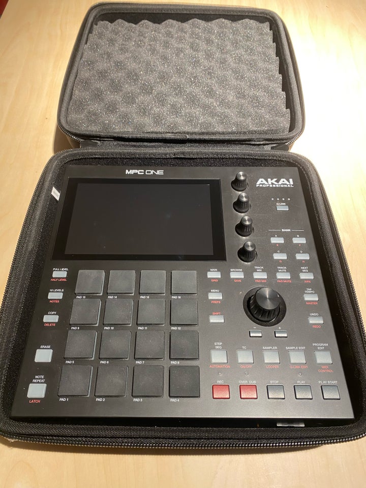 Groovebox, Akai MPC One