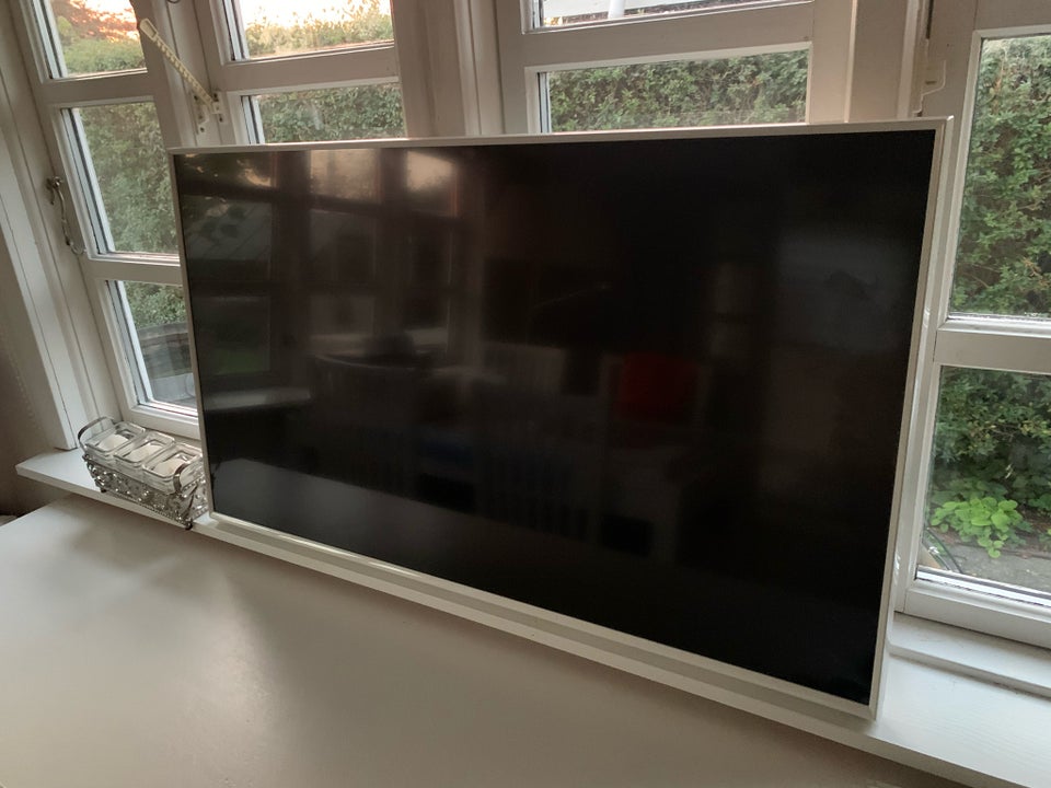 LED Samsung UE40J5515AKXXE