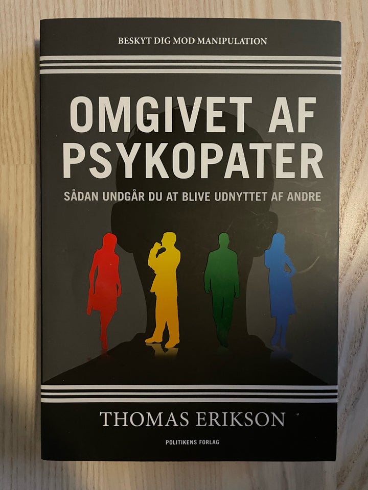 Omgivet af psykopater, Thomas