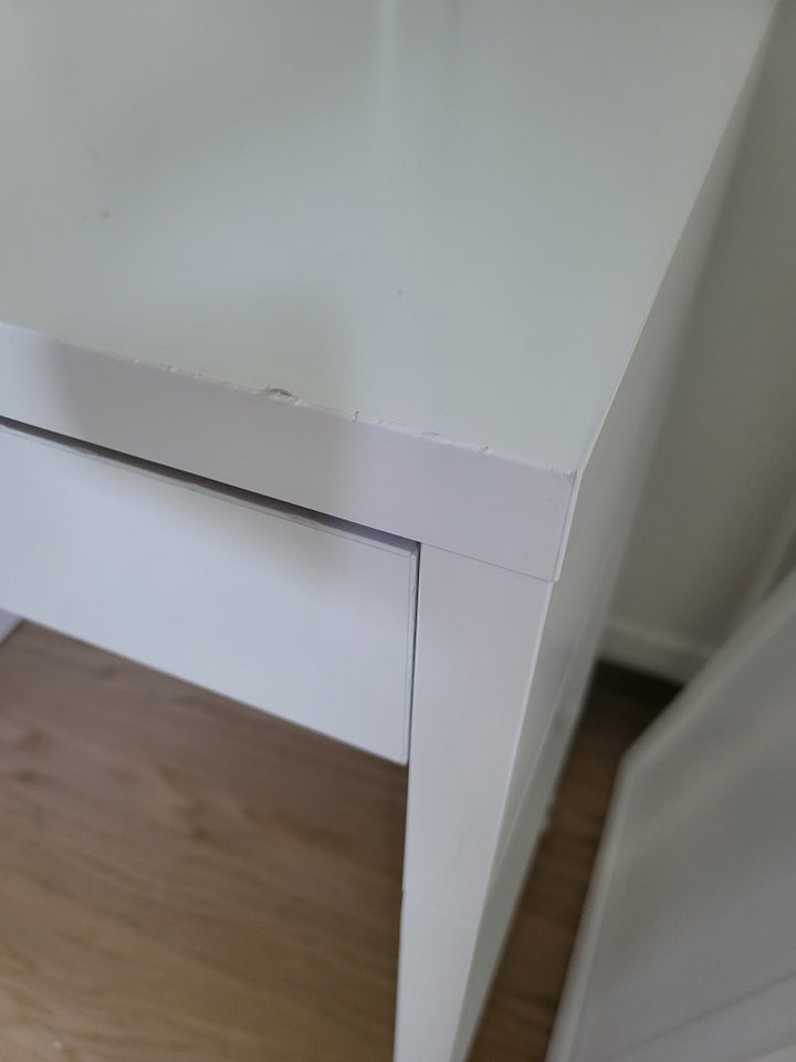 Skrivebord, Ikea Micke, b: 105 d: 50